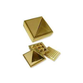 Pyramid Brass Set 3cm 